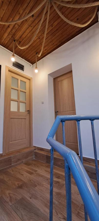 Cotroceni Accommodations Upstairs Bucureşti Ngoại thất bức ảnh
